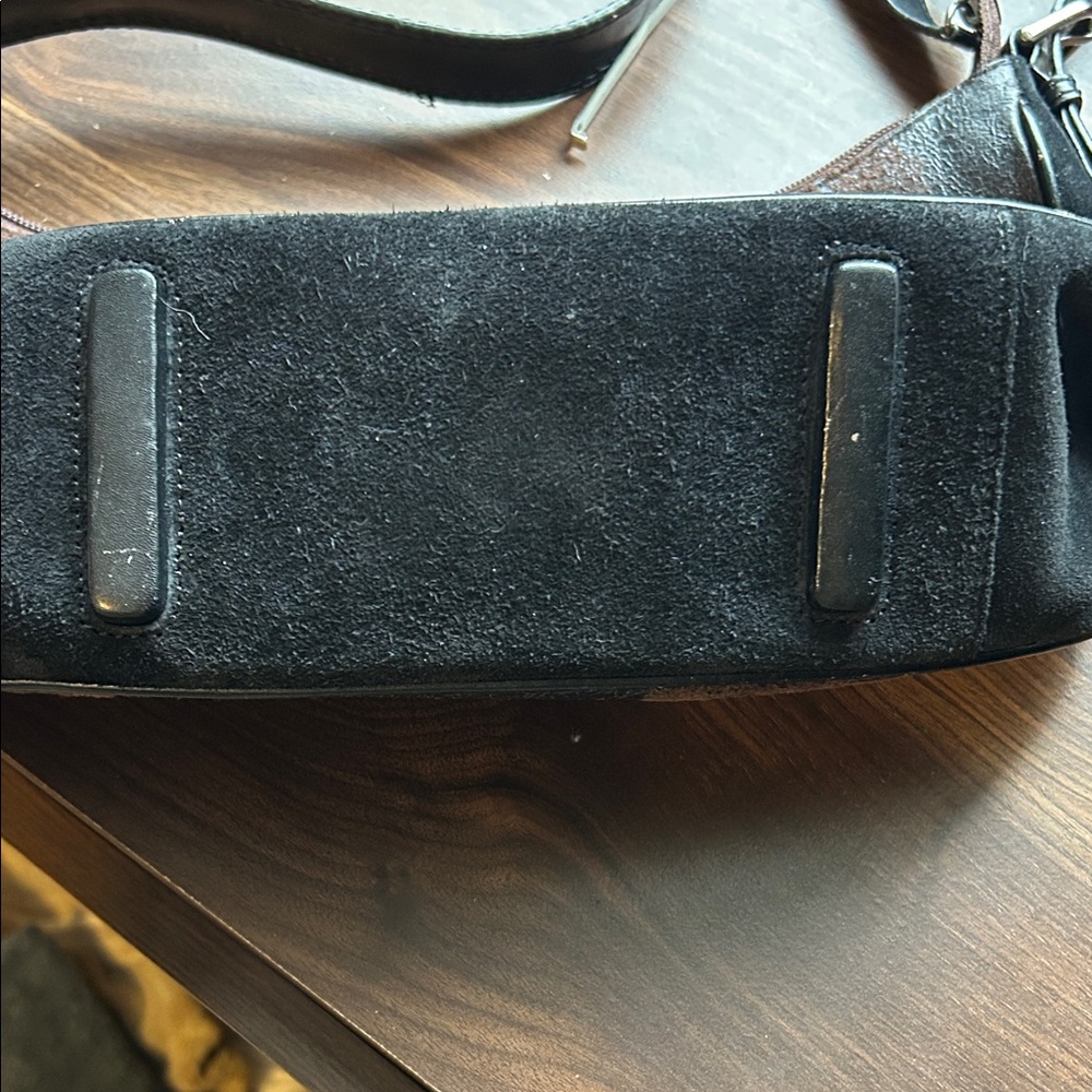 Sondra Roberts two tone Black and Brown Women's leather suede Shoulder Bag - Picture 4 of 4
